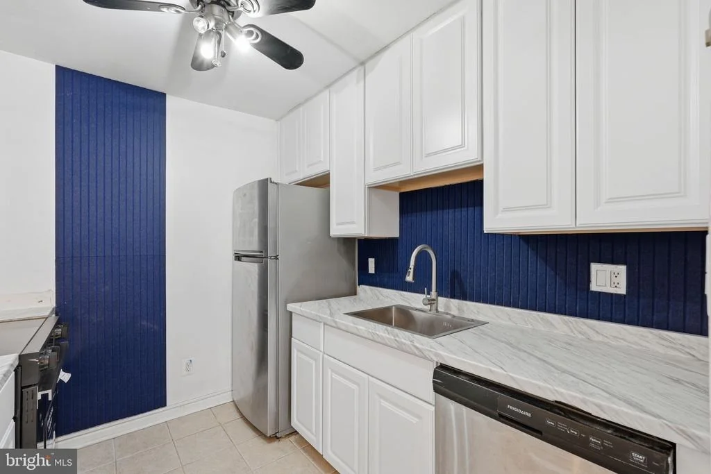 Photo of Unit 4A2 at 3176 SUMMIT SQUARE DRIVE