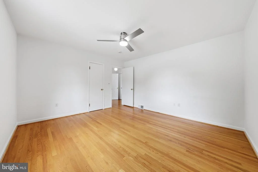 Photo of 412 CARROLL PARKWAY