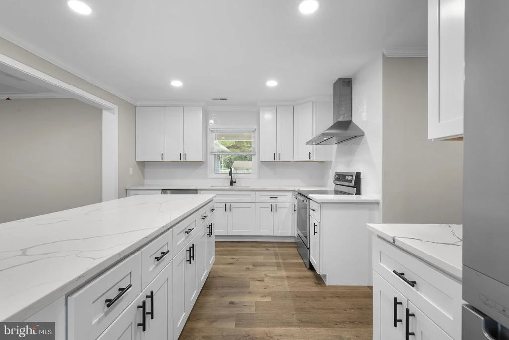 Photo of 12211 MALIN LANE