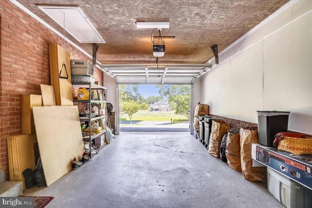 Photo of 18901 MUNCASTER ROAD