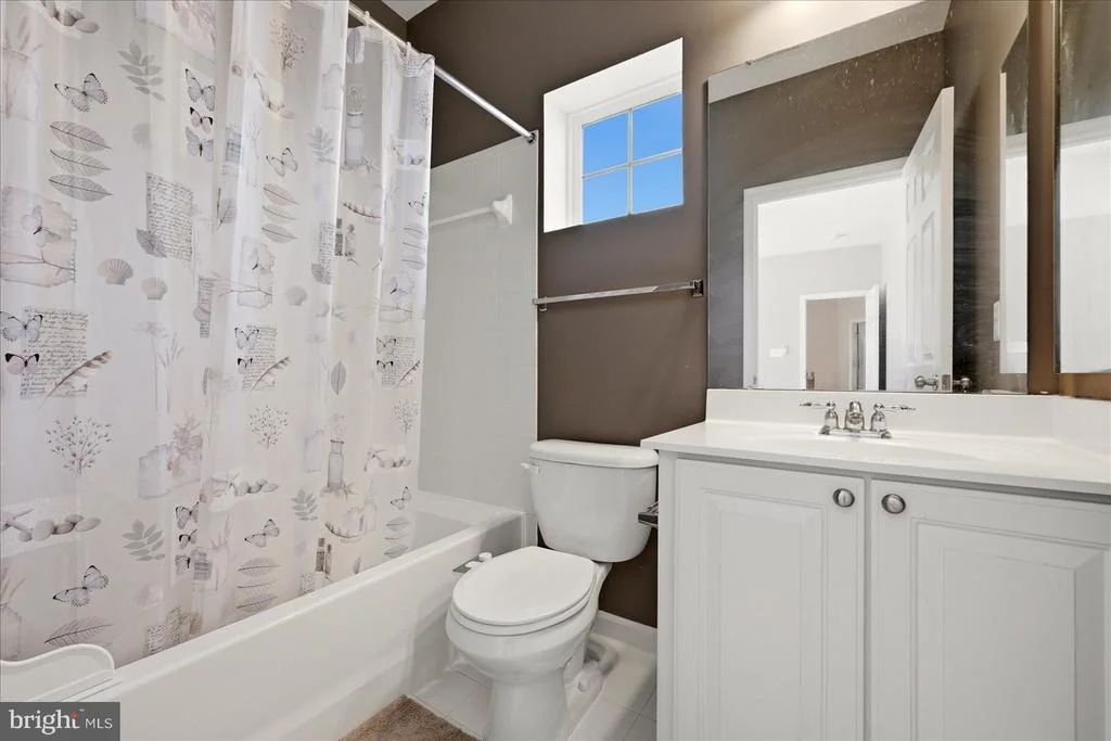 Photo of 42173 ST HUBERTS PLACE