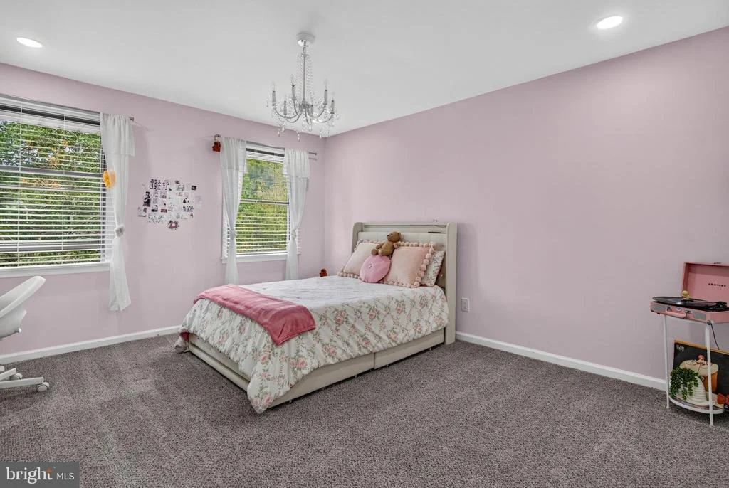Photo of 1102 SPRINGDALE ROAD