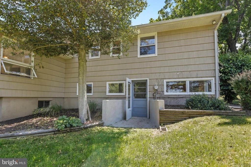 Photo of 87 HILLSIDE DRIVE