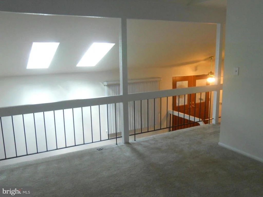 Photo of 18924 LINDENHOUSE ROAD