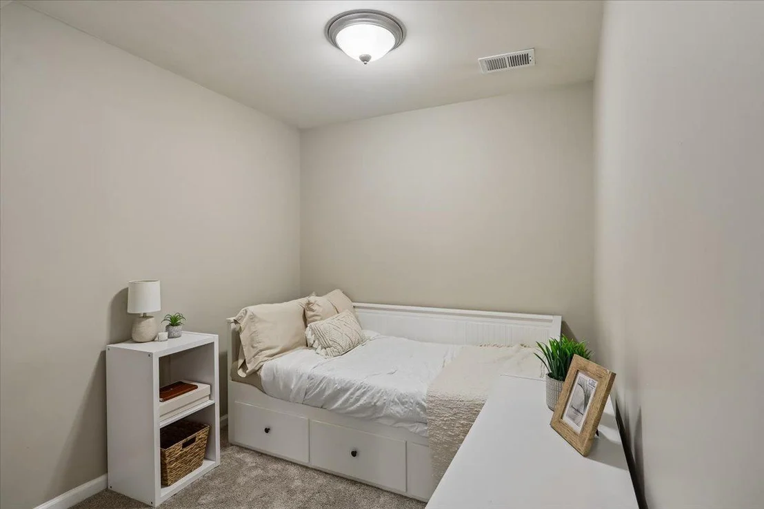 Photo of 42940 SPYDER PLACE