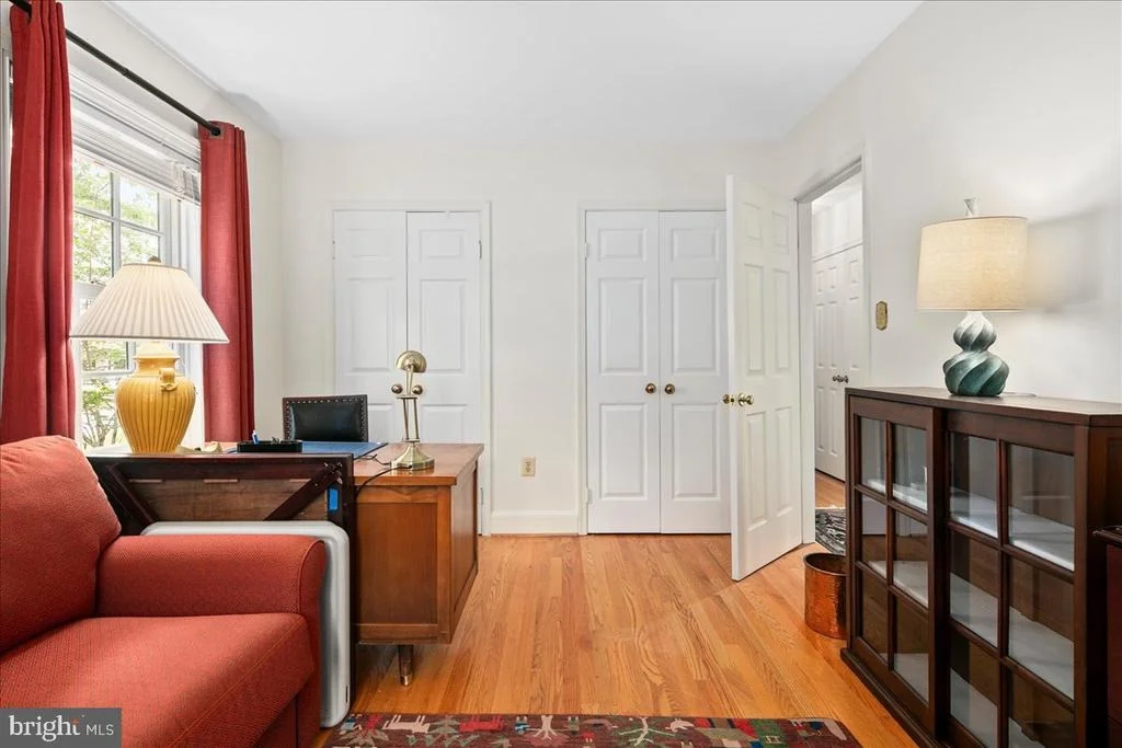 Photo of 9352 MOUNT VERNON CIRCLE