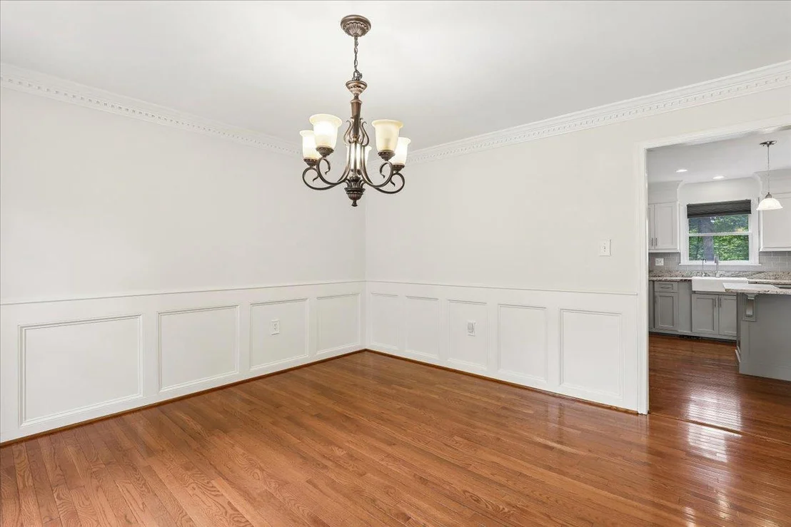 Photo of 8253 HONEYSUCKLE ROAD