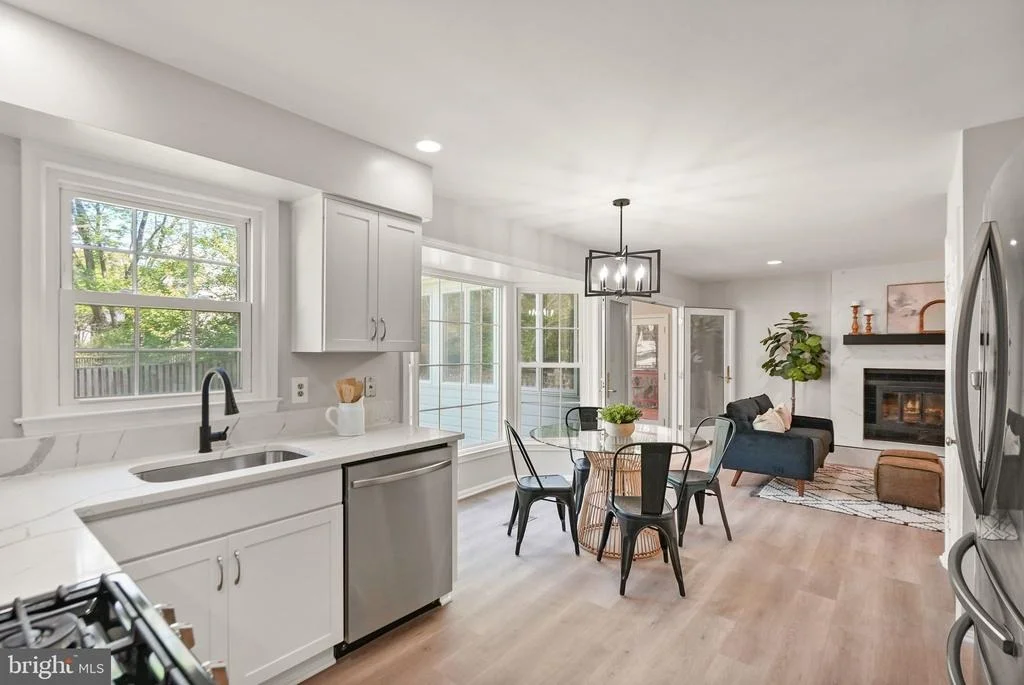 Photo of 2592 JOHN MILTON DRIVE