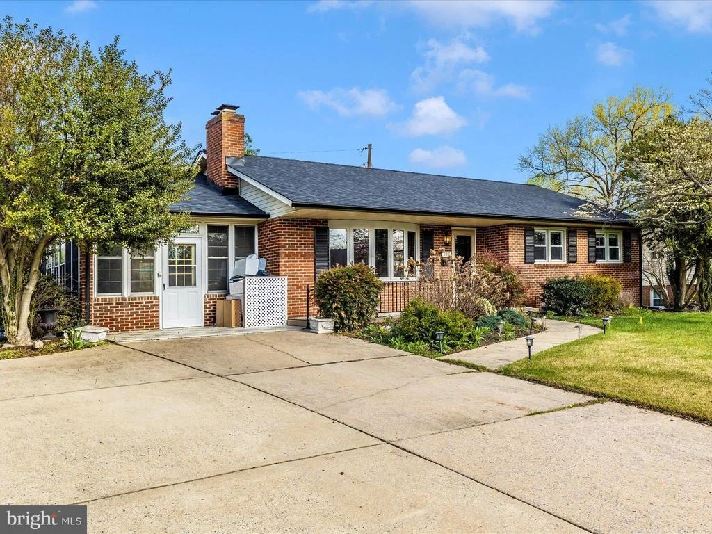 Photo of 234 WYNGATE DRIVE