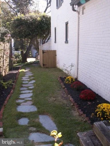 Photo of 7616 LYNN DRIVE
