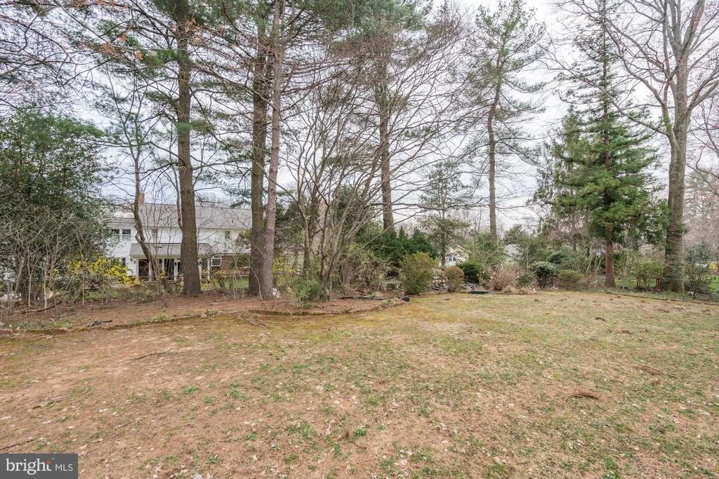 Photo of 2507 W MEREDITH DRIVE