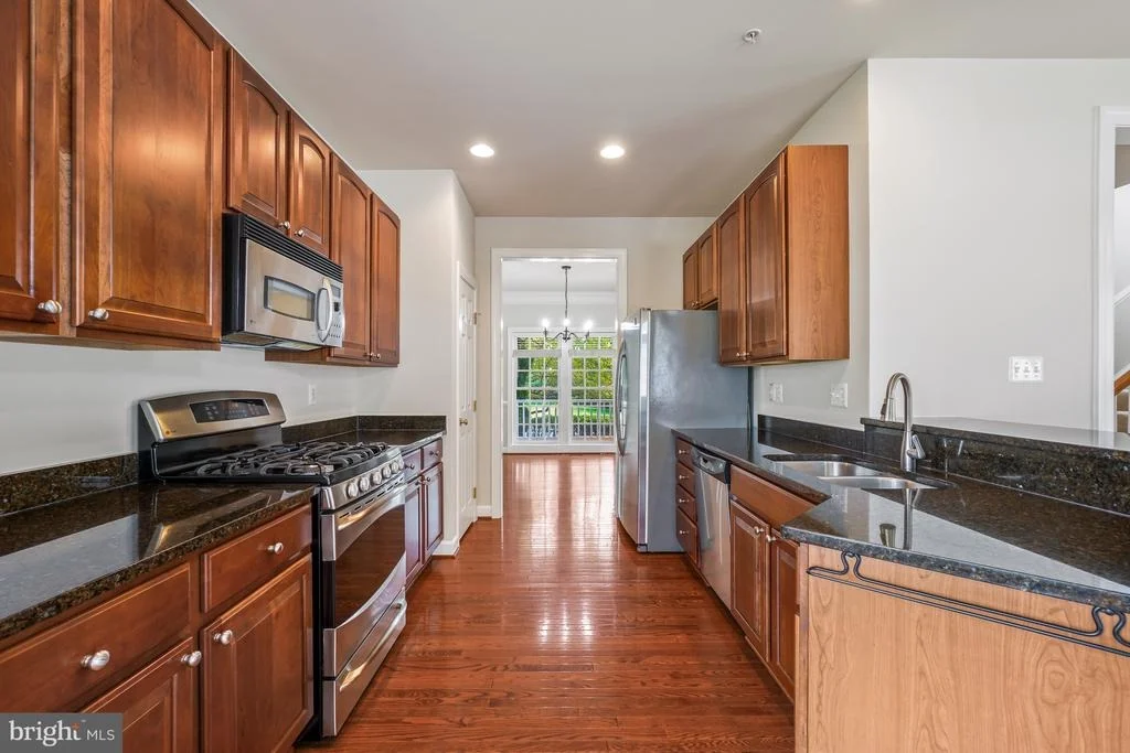 Photo of 4104 TOTTENHAM STREET