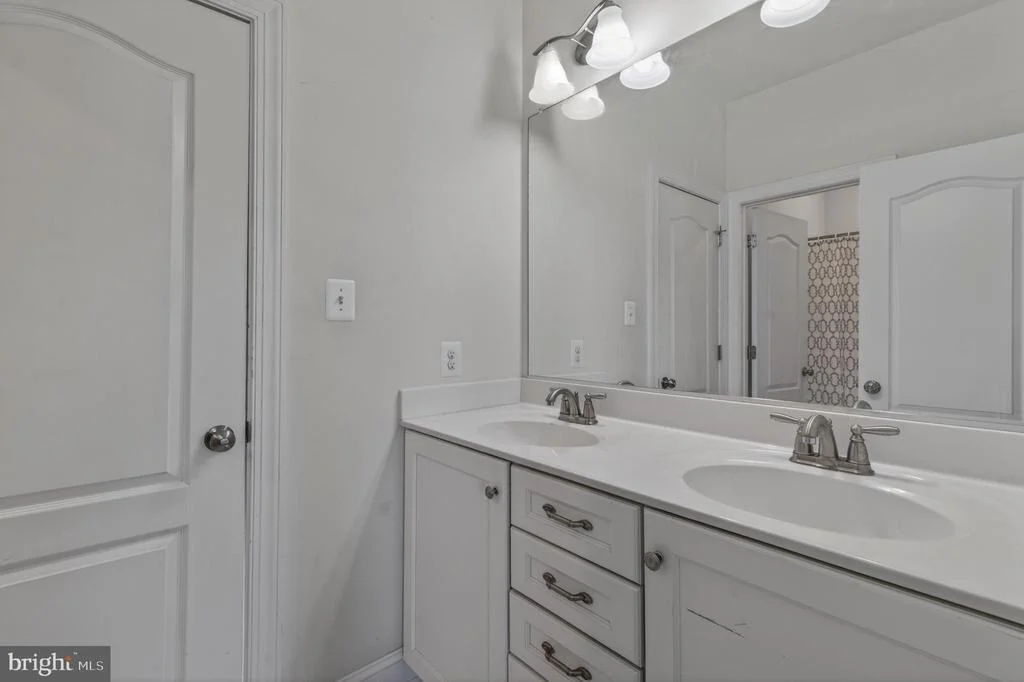 Photo of 1135 DARGON QUARRY LANE