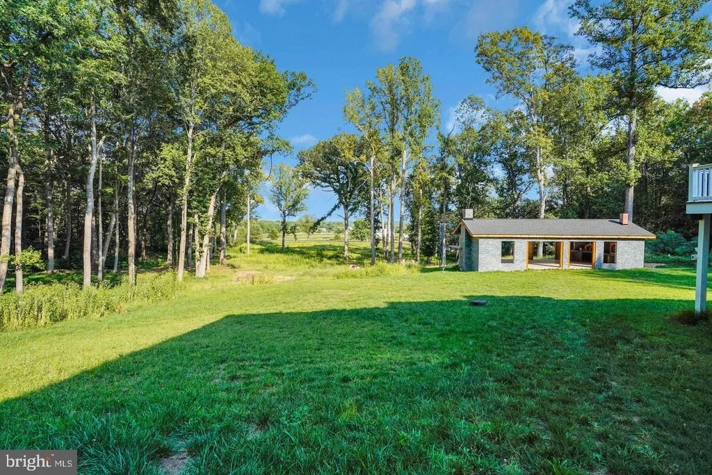 Photo of 2299 MOUNTAIN ROAD