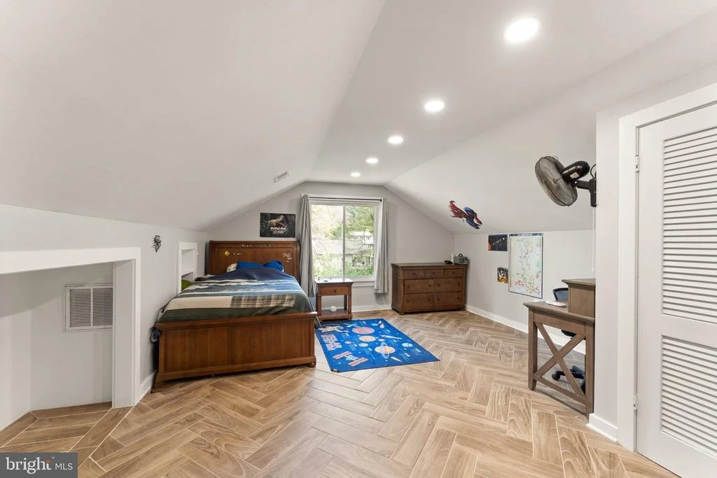 Photo of 4418 GILBERTSON ROAD