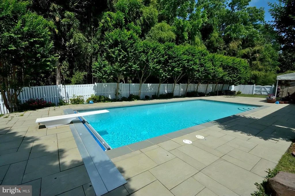 Photo of 6281 DUNAWAY COURT