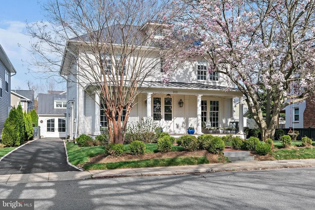 Photo of 313 WASHINGTON STREET