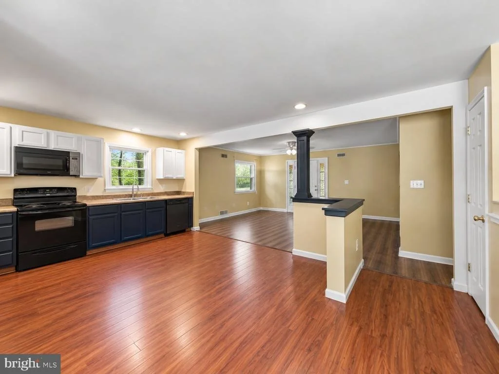 Photo of 211 MIDSHIPMAN CIRCLE