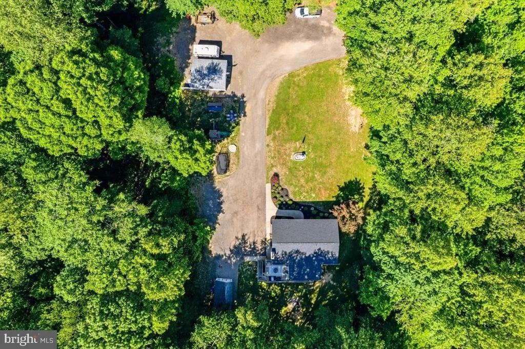 Photo of 1610 AVERY ROAD