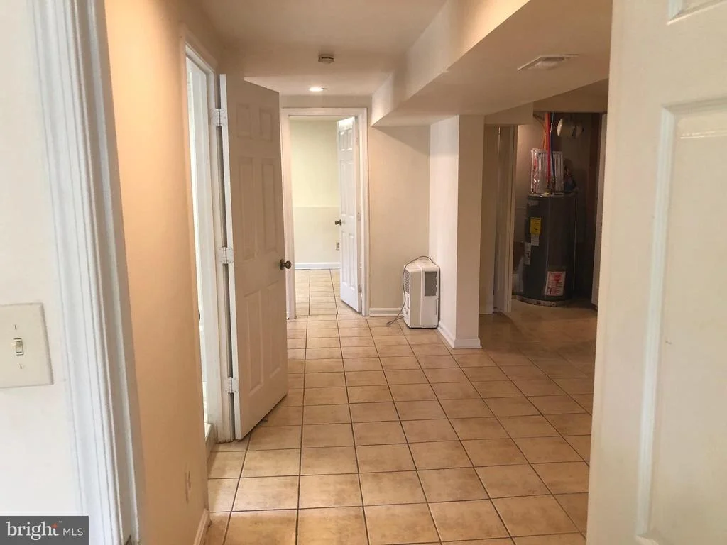 Photo of 516 MENTOR AVENUE