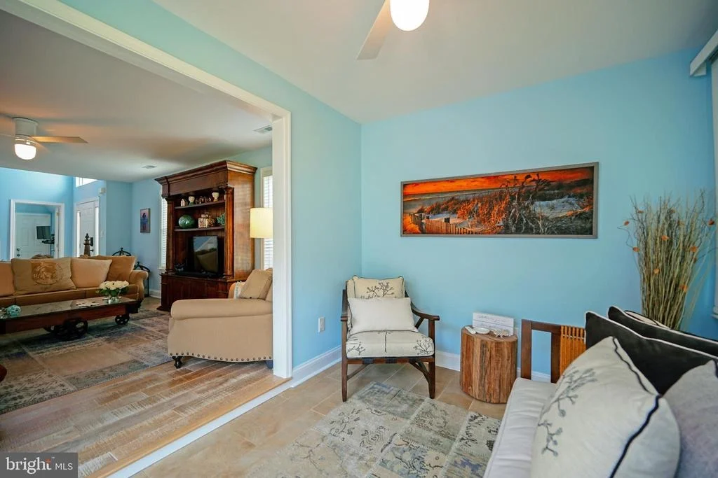 Photo of 8 CAROLINE LANE
