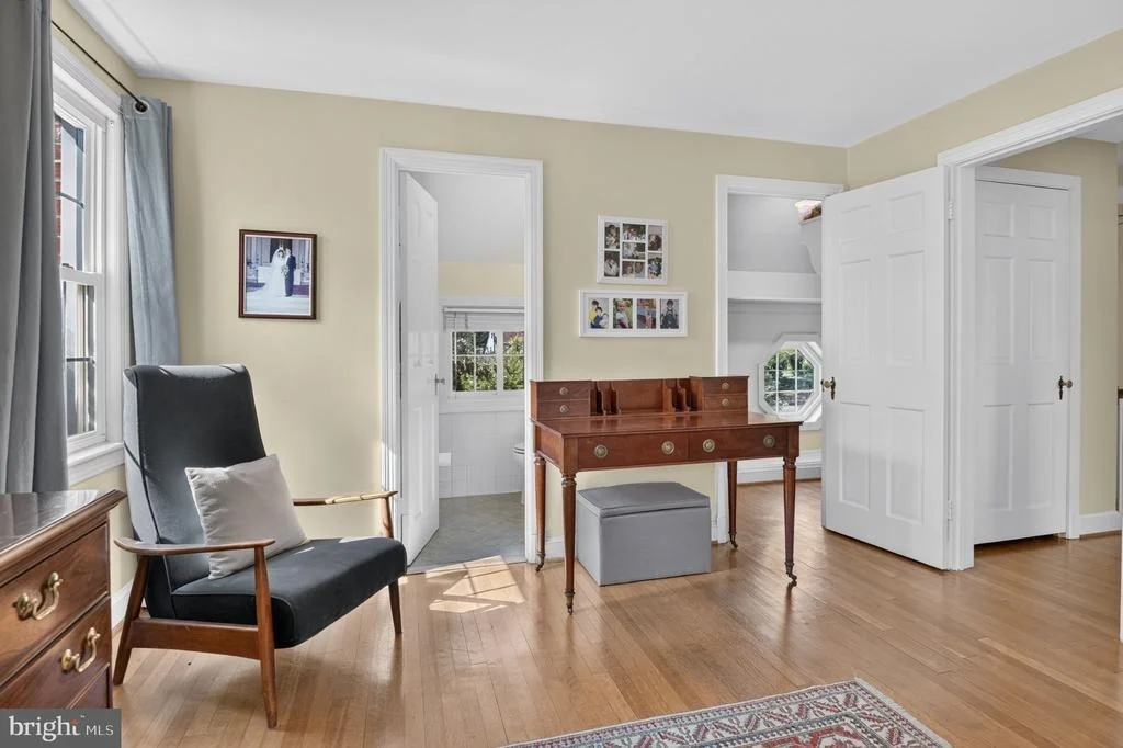 Photo of 104 WILLIAMSBURG DRIVE