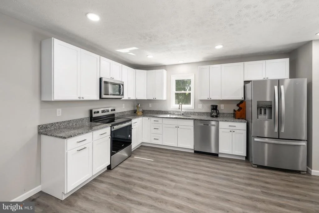 Photo of 20 COLGATE DRIVE