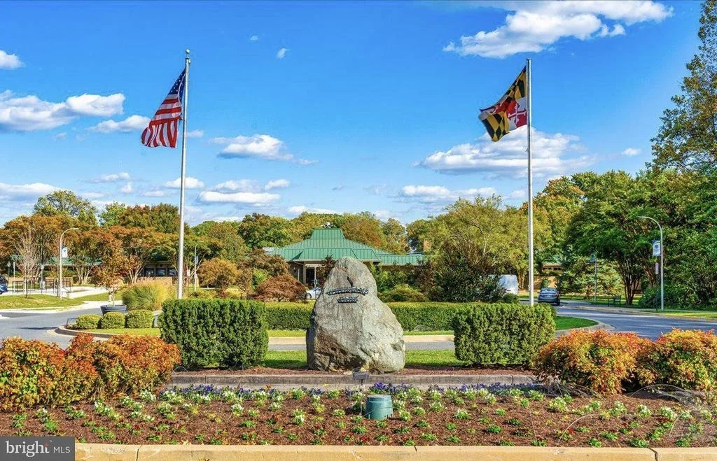 Photo of Unit 311 at 14801 PENNFIELD CIRCLE
