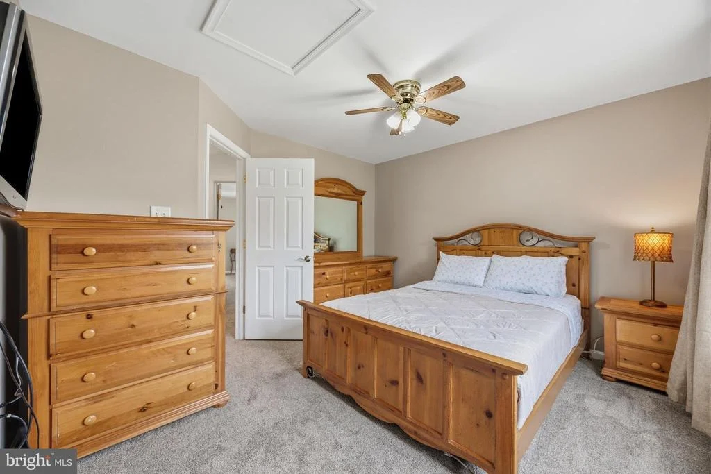Photo of 2416 VALLEY BROOK LANE