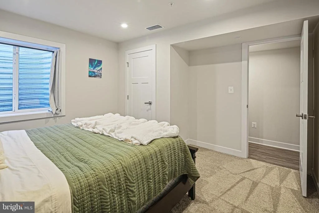 Photo of 6023 CHARLES HENRY PLACE