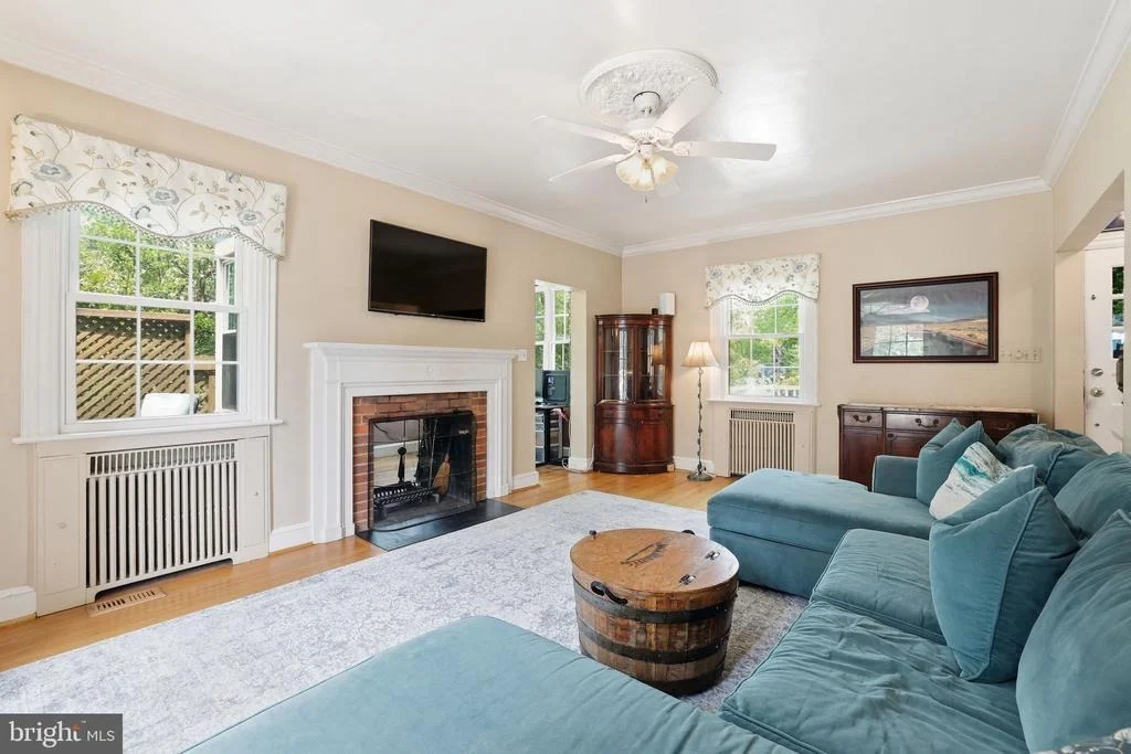 Photo of 6010 34TH PLACE NW