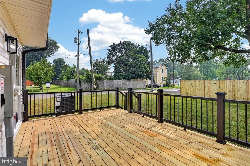 Photo of 231 MOSBY LANE