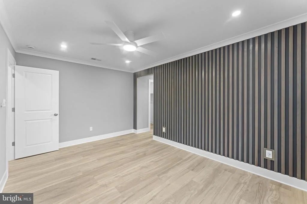 Photo of 305 WINE STREET
