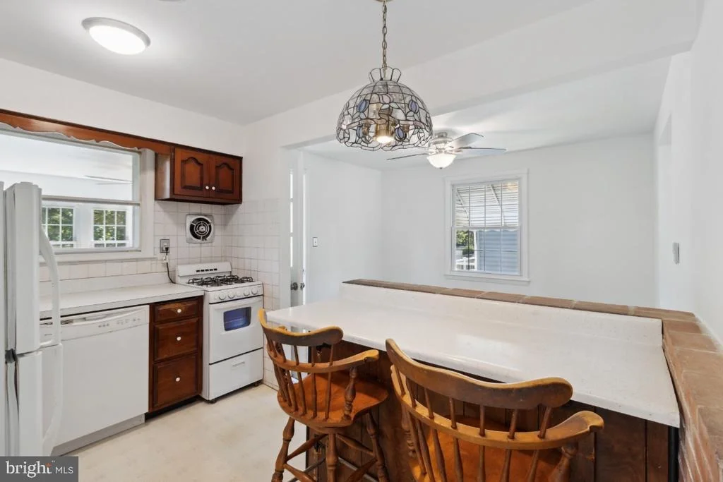 Photo of 638 LONGVIEW DRIVE