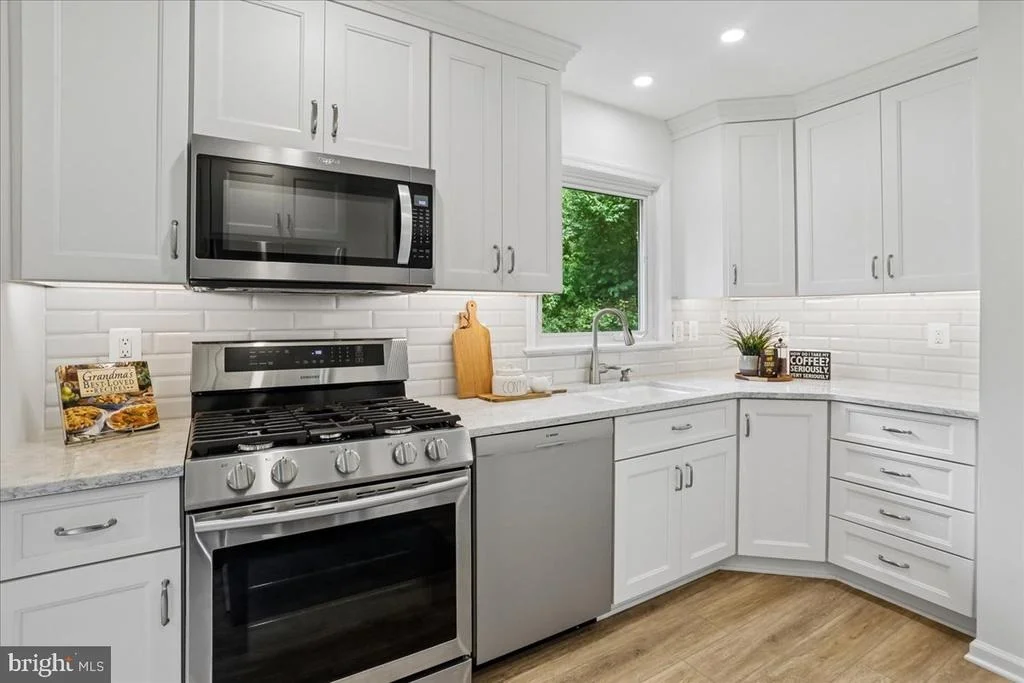 Photo of 3604 HERITAGE LANE
