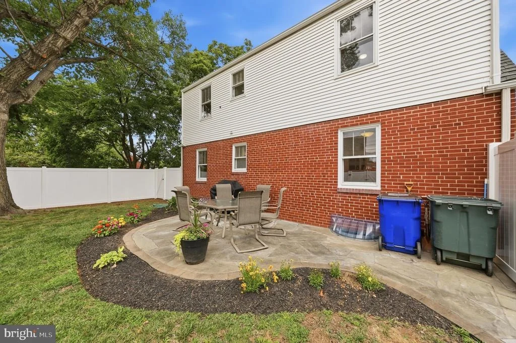 Photo of 412 CARROLL PARKWAY