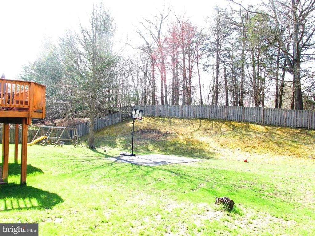 Photo of 9103 JOUSTING LANE