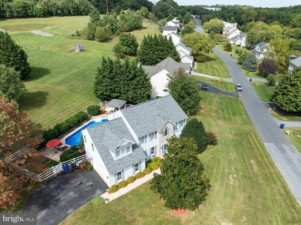 Photo of 13700 SAMHILL DRIVE