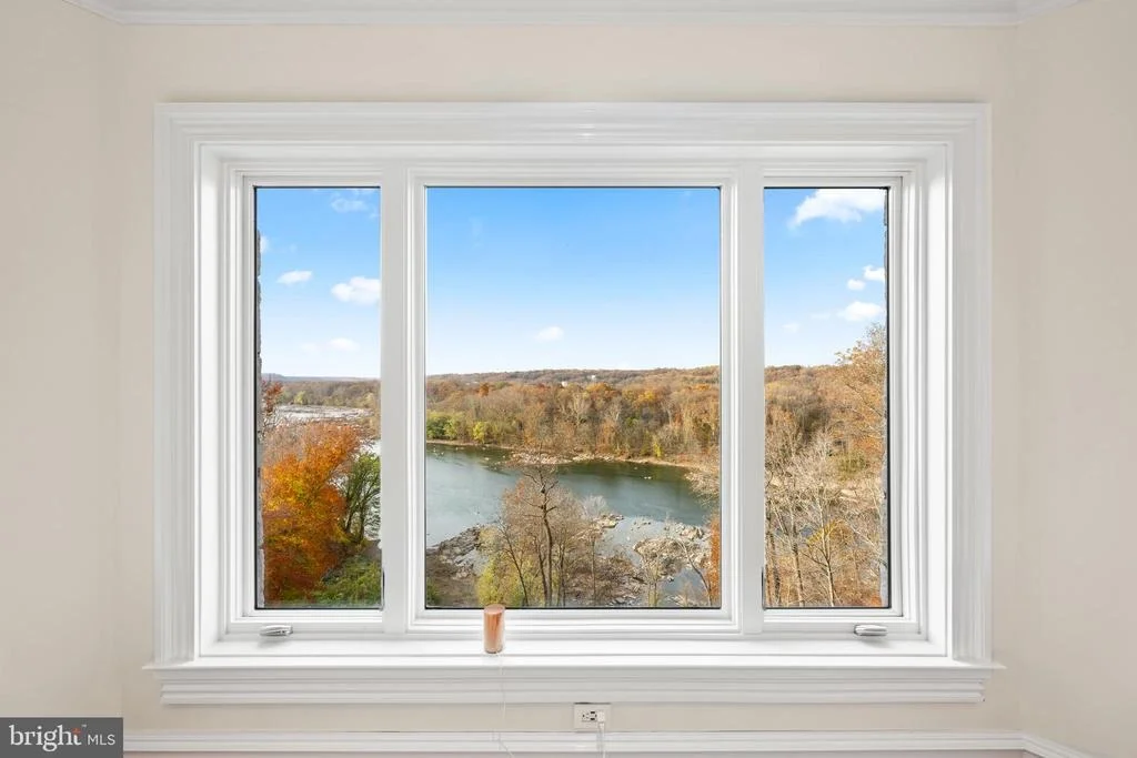 Photo of 612 RIVERCREST DRIVE
