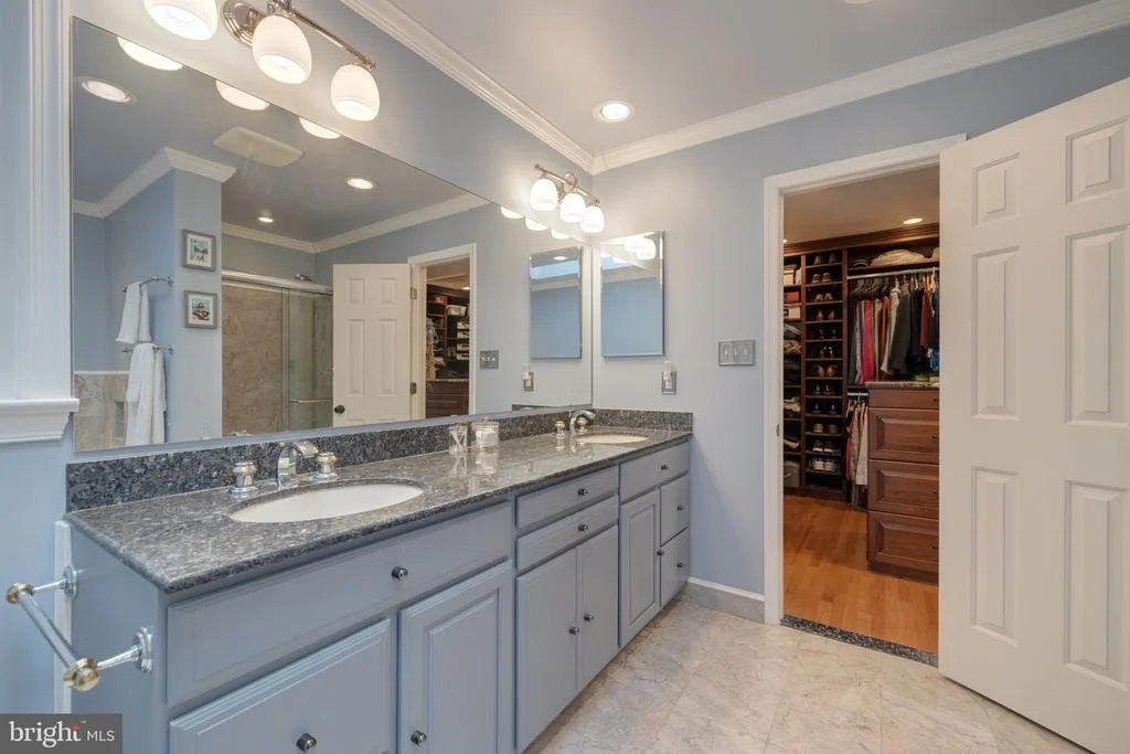 Photo of 7736 HUNTSMAN BOULEVARD