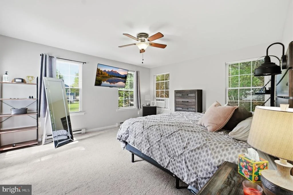 Photo of 5943 SNEED DRIVE