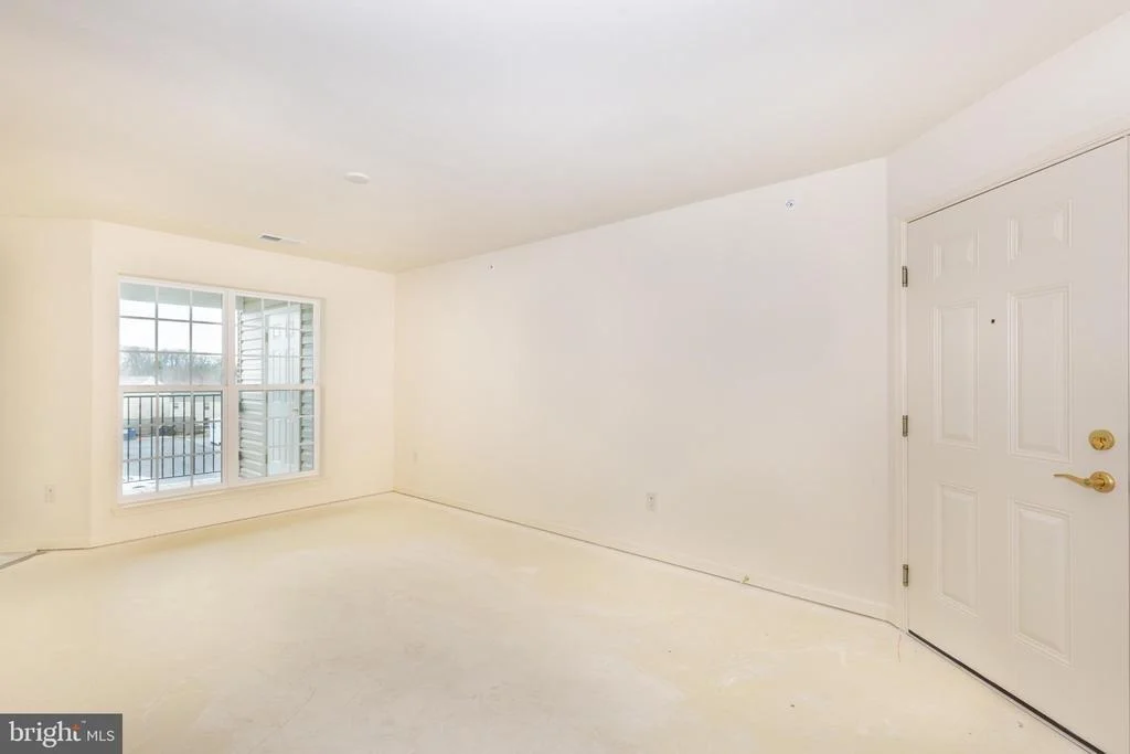 Photo of Unit 2D at 820 WEMBLEY DRIVE