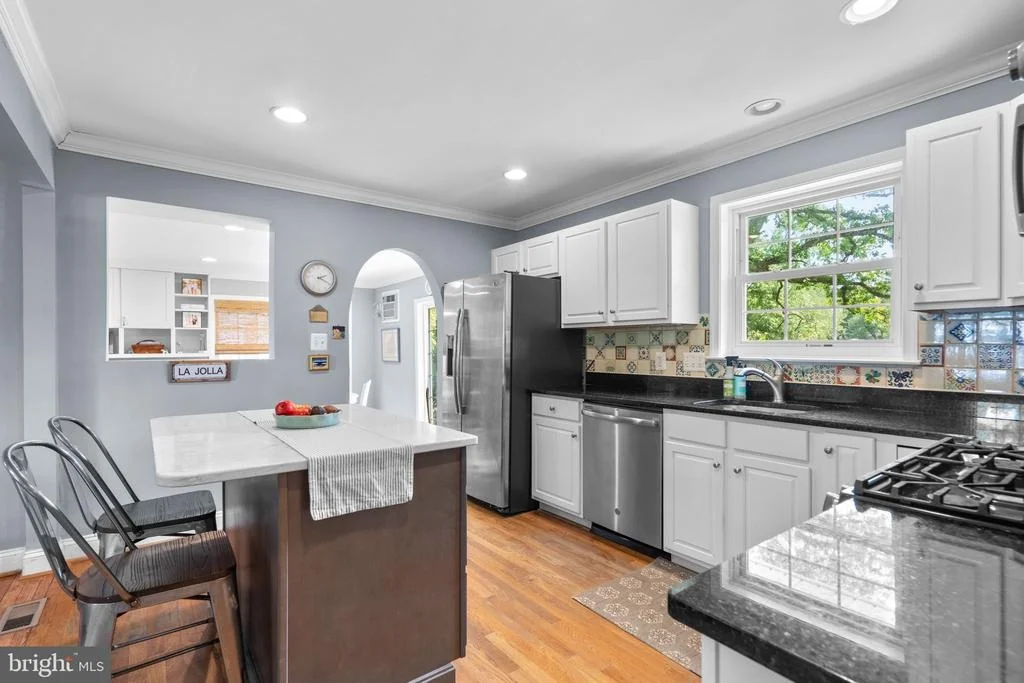Photo of 4117 QUEEN MARY DRIVE