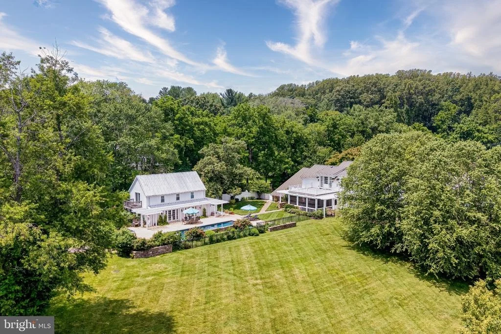 Photo of 8133 GEORGETOWN PIKE