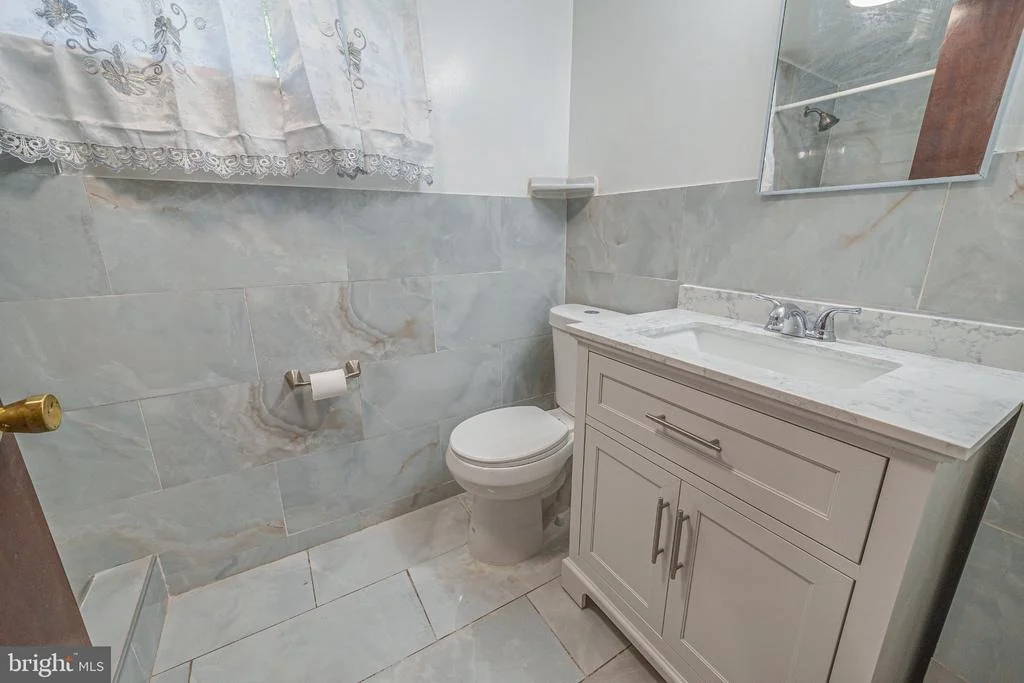Photo of 1031 TRACY DRIVE