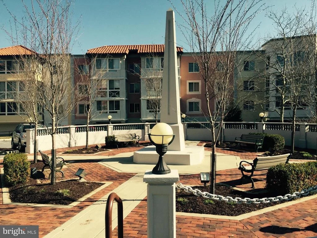 Photo of Unit 205 at 15000 PENNFIELD CIRCLE