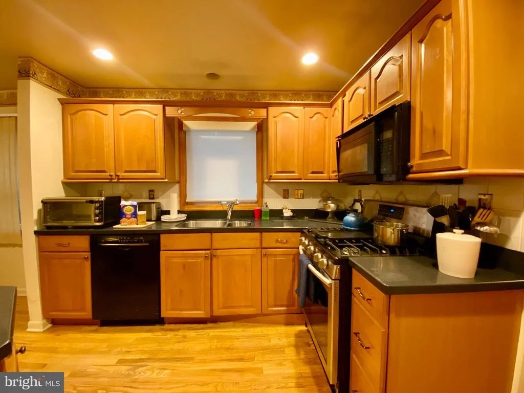 Photo of 418 MIDSTREAMS ROAD