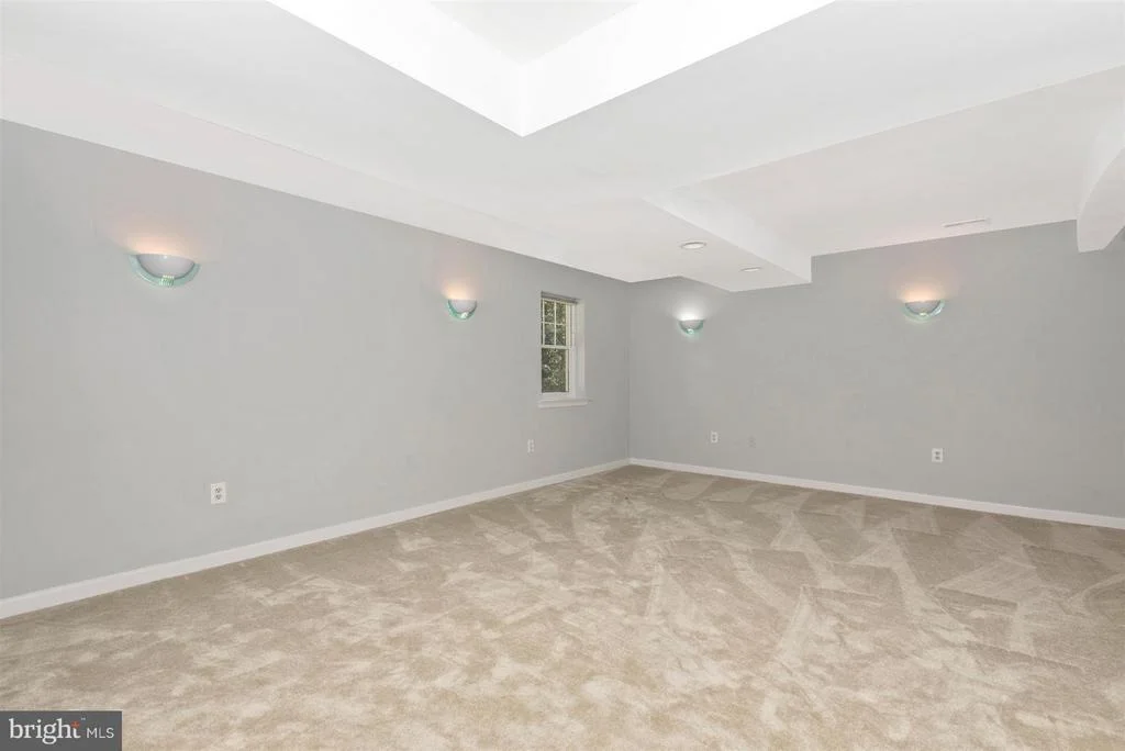 Photo of 25 SOLITAIRE COURT