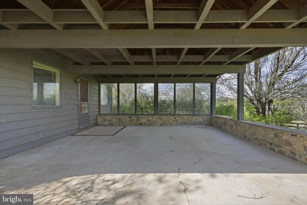 Photo of 2517 FIVE POINTS ROAD
