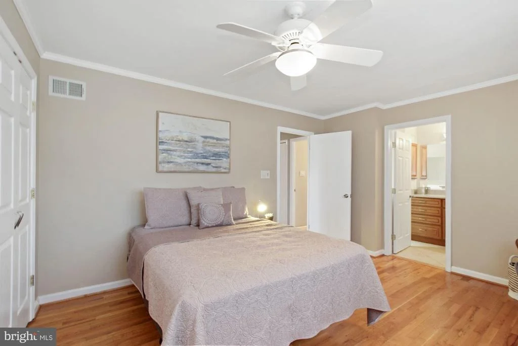 Photo of 11701 GREENLANE DRIVE